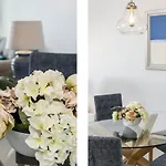 Lae23i- Modern In Luxury Urbanisation 에스테포나