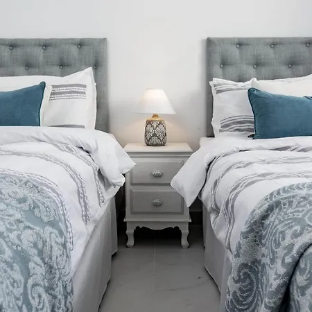 Apartment Lae23- Mirador Hills By Roomservices