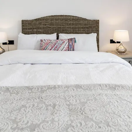 Lae23I- Modern Apartment In Luxury Urbanisation * אסטפונה