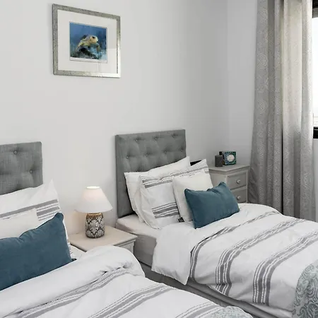 Lae23I- Modern Apartment In Luxury Urbanisation אסטפונה