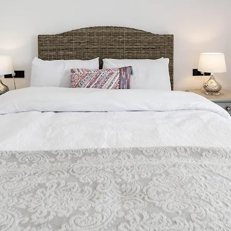 Lae23i- Modern In Luxury Urbanisation אסטפונה