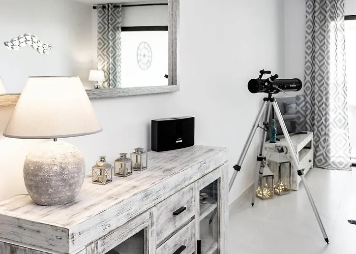 Апартаменти Lae23i- Modern In Luxury Urbanisation *