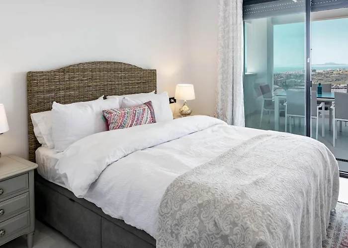 Апартаменти Lae23i- Modern In Luxury Urbanisation *