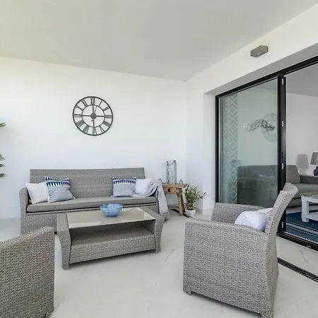 Lae23i- Modern In Luxury Urbanisation Apartament *