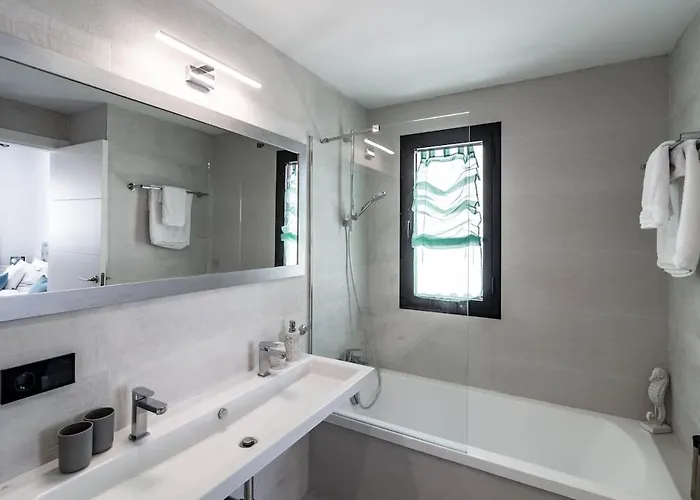 Lae23i- Modern In Luxury Urbanisation * Estepona