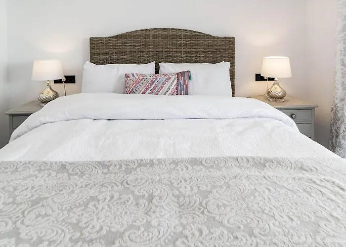 Lae23i- Modern In Luxury Urbanisation Estepona